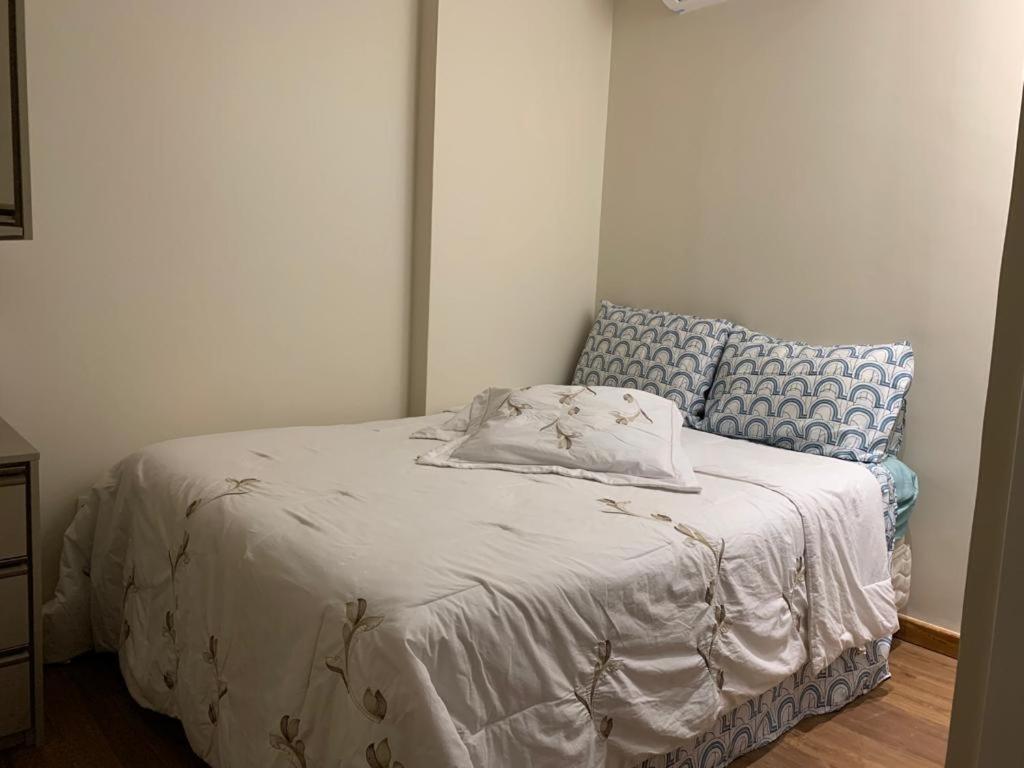 Maravilhoso Apartamento 2 Quartos Com Ofuro Porto Da Barra Salvador Summer Barra Flat Buitenkant foto